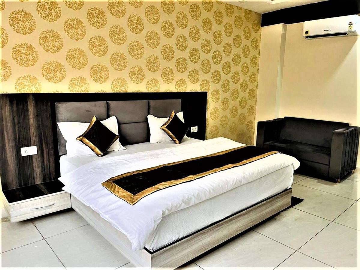 הרידוואר Hotel Blue Pine מראה חיצוני תמונה