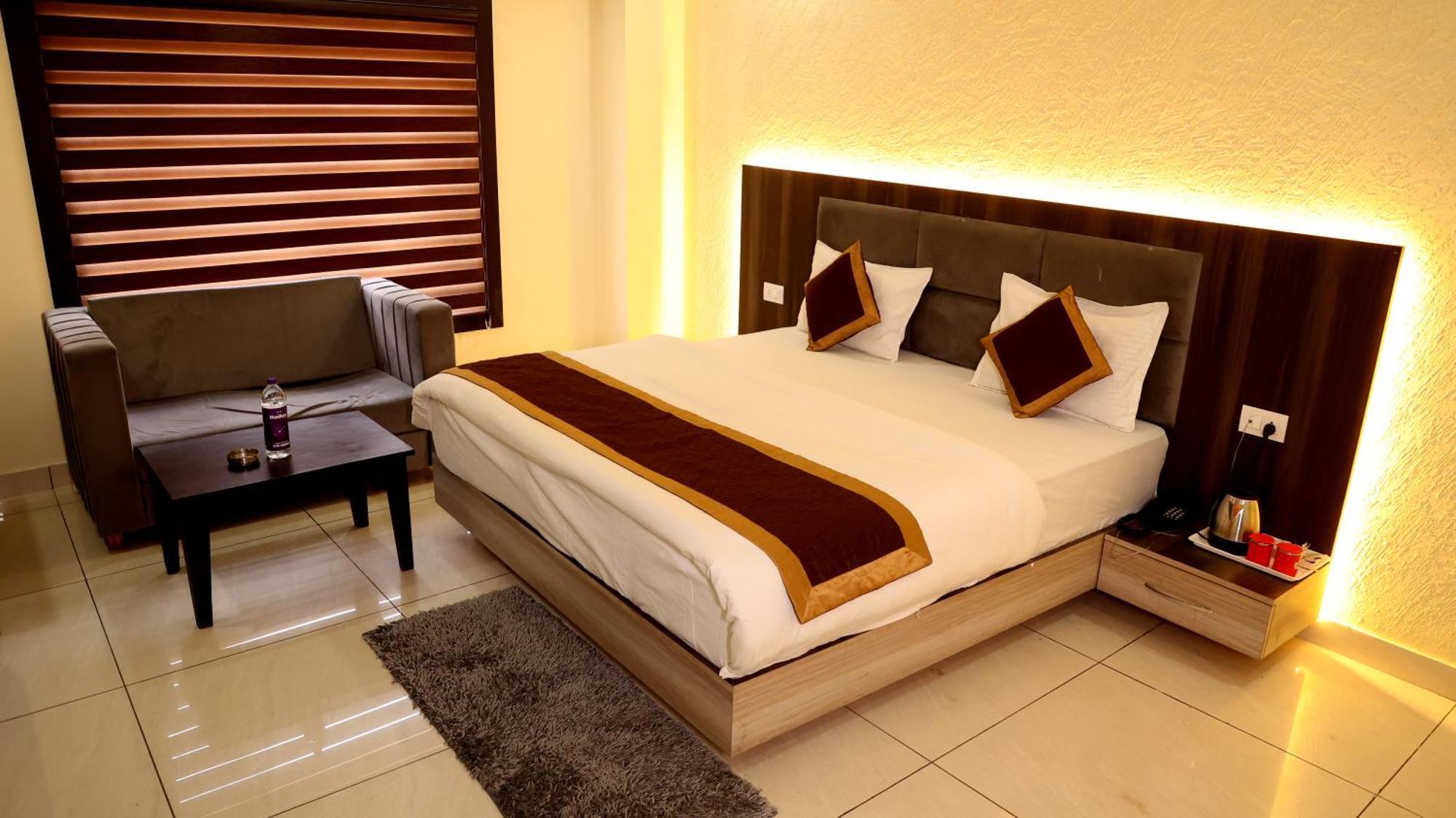 הרידוואר Hotel Blue Pine מראה חיצוני תמונה