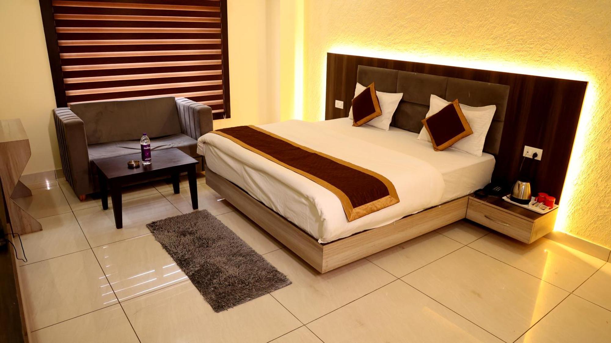 הרידוואר Hotel Blue Pine מראה חיצוני תמונה