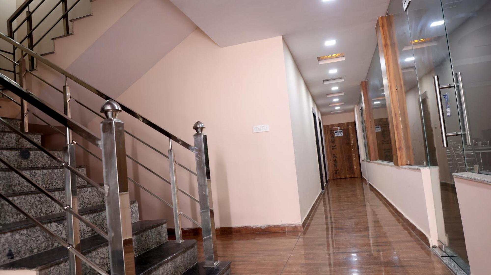 הרידוואר Hotel Blue Pine מראה חיצוני תמונה