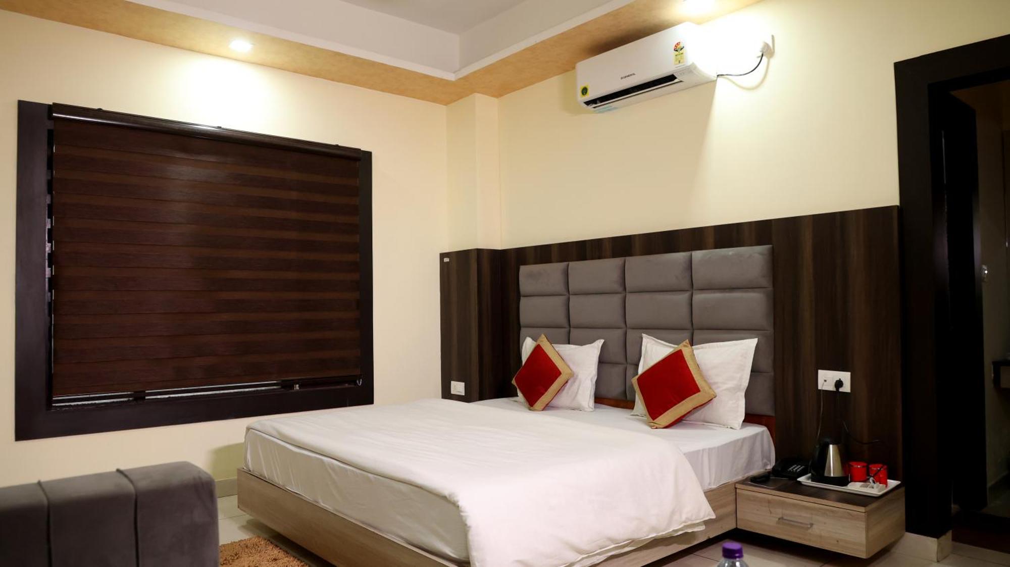 הרידוואר Hotel Blue Pine מראה חיצוני תמונה