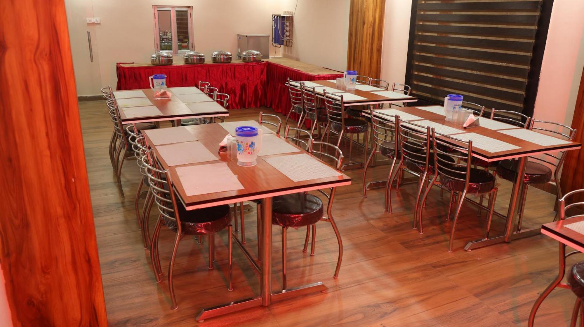 הרידוואר Hotel Blue Pine מראה חיצוני תמונה